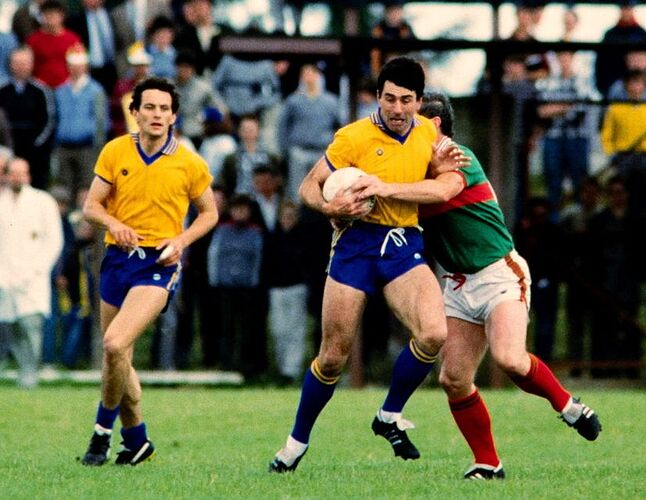 Roscommon legend Dermot Earley in possession during the 1985 Connacht SFC final against Mayo at Dr Hyde Park in Roscommon. Photo: Ray McManus/Sportsfile